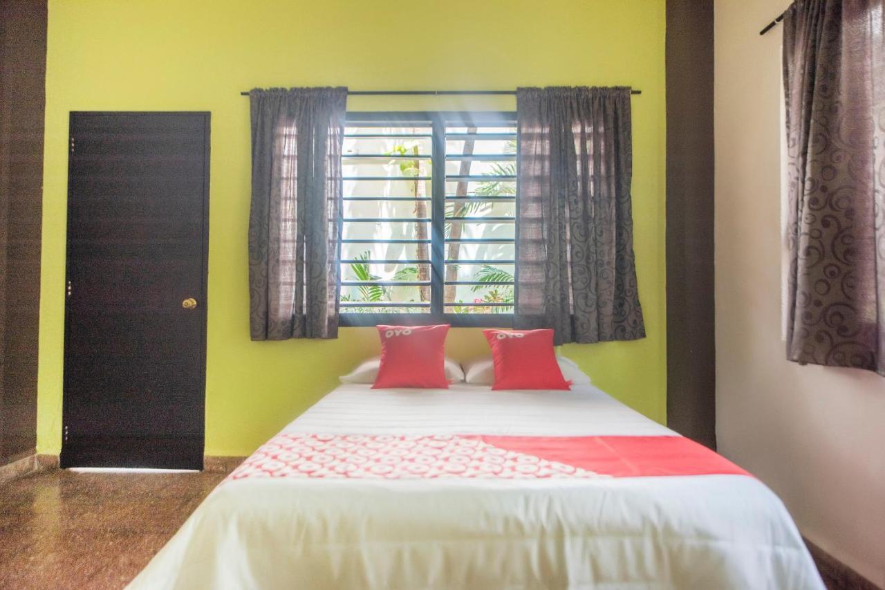 OYO Hotel Colimense Acapulco